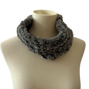 J MCLAUGHLIN AZALEA FAUX FUR NECK WARMER LUXURY CHIC ELEGANT SOFT APRES SKI GRAY